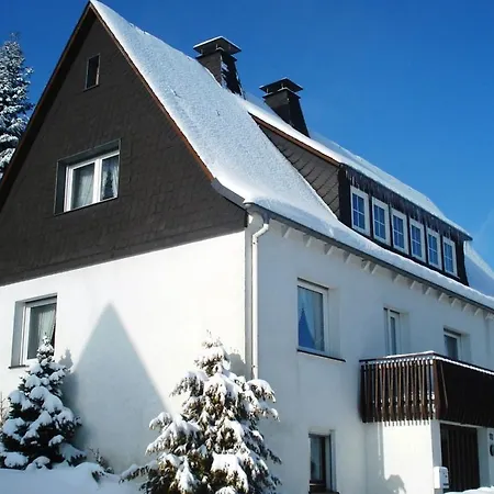 Spacious In Neuastenberg Sauerland Near Ski Area * ווינטרברג