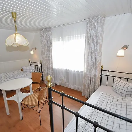 Spacious In Neuastenberg Sauerland Near Ski Area ווינטרברג