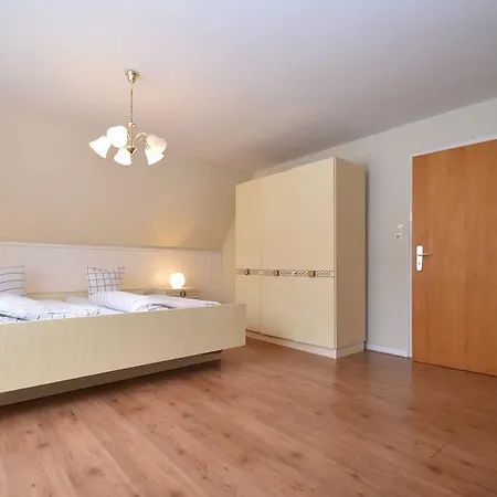 בית נופש Spacious In Neuastenberg Sauerland Near Ski Area